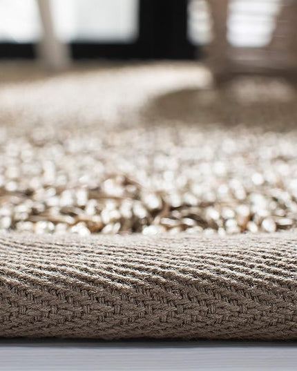 SAFAVIEH Area Rug 6' Round - Natural Fiber Collection - Natural & Grey, Seagrass, Basketweave Pattern with Border (NF114P)