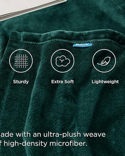 Bedsure GentleSoft Fleece Blankets King Size Emerald Green - Bed Blanket Soft Lightweight Plush Cozy Fuzzy Luxury Microfiber, 108x90 inches