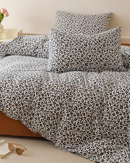 Luxlovery Leopard Comforter Set Full Animal Cheetah Printed Comforter Black White Bedding Set Fluffy Soft Blanket Quilts with 2 Pillowcases for Kids Teens Full Bed