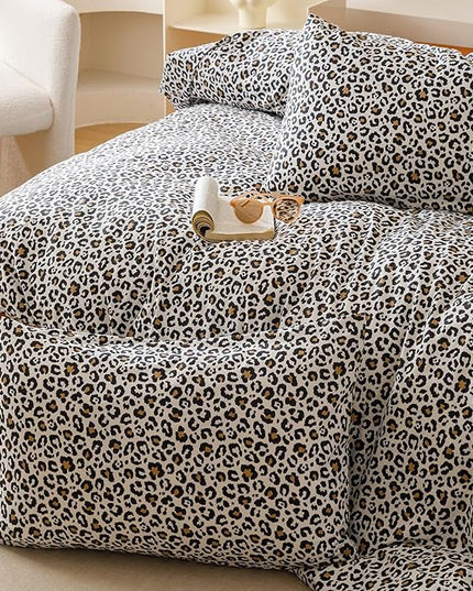 CLOTHKNOW Black Cheetah Full Size Comforter Sets 3Pcs Leopard Print Bedding Comforter Sets Soft Black Brown Bedding Sets with 2 x Pillow Cases