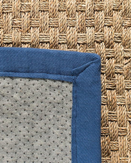 SAFAVIEH Area Rug 5x8 - Natural Fiber Collection - Natural & Navy, Seagrass, Basketweave Pattern with Border (NF114T)
