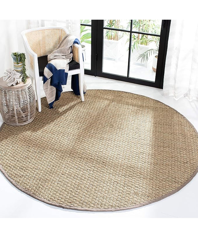 SAFAVIEH Area Rug 7' Round - Natural Fiber Collection - Natural & Grey, Seagrass, Basketweave Pattern with Border (NF114P)