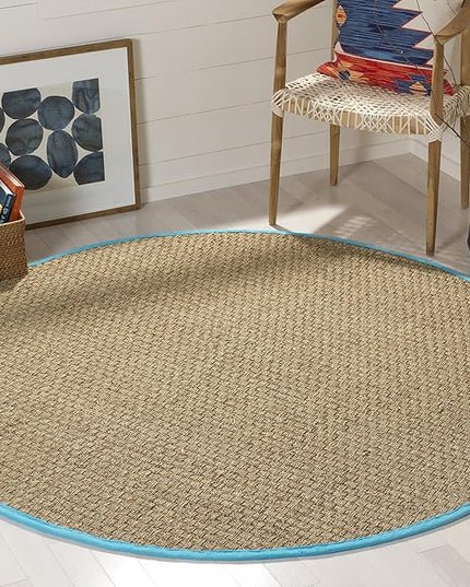 SAFAVIEH Area Rug 6' Round - Natural Fiber Collection - Natural & Turquoise, Seagrass, Basketweave Pattern with Border (NF114S)