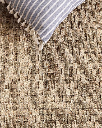 SAFAVIEH Natural Fiber Collection Runner Rug - 2'6" x 6', Natural & Beige, Seagrass, Basketweave Pattern with Border (NF114A)